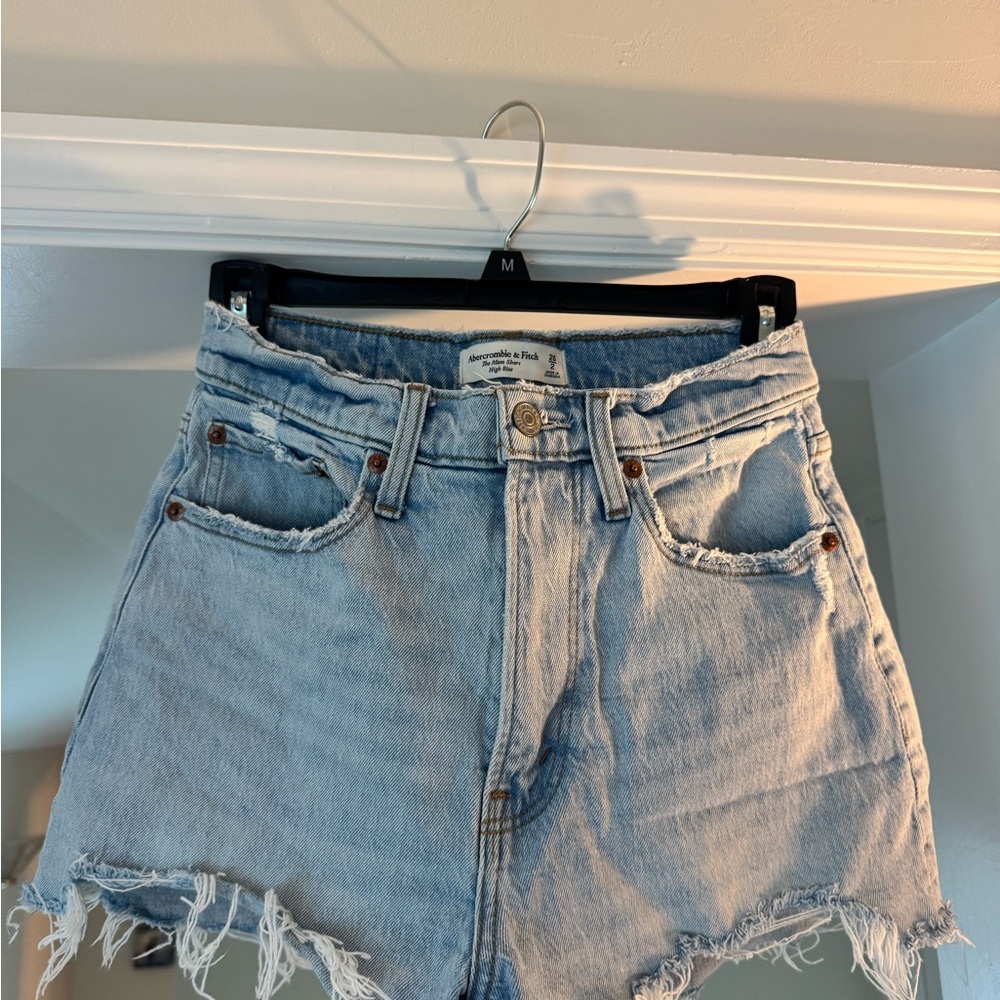 Abercrombie and Fitch The Mom Short High Rise Women's Light Blue Denim Shorts